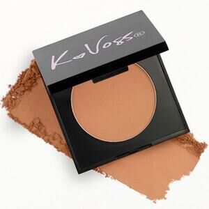 KVOSSNYC Bronze Beauty Powder Bronzer in Chelsea Full Size